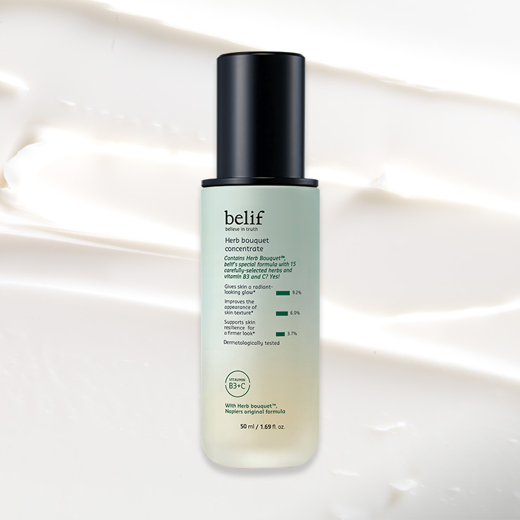 15가지 종류의 허브와 비타민 B3, C가 적절하게 배합된 허브 부케™가 안색을 맑게 가꿔준다. 허브 부케 컨센트레이트, 50ml 6만원대, Belif.