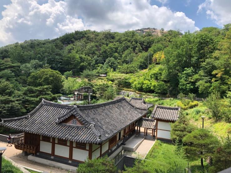청운문학도서관