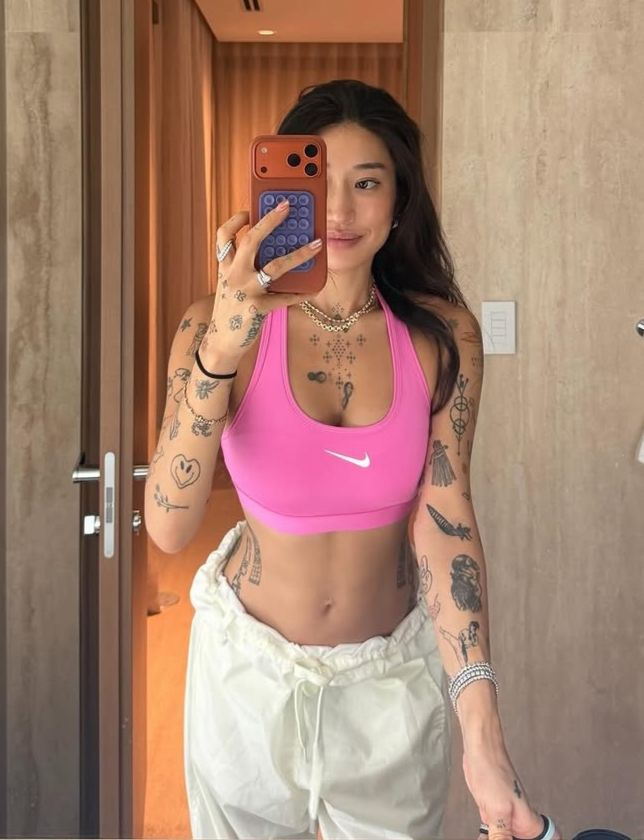 @peggygou_