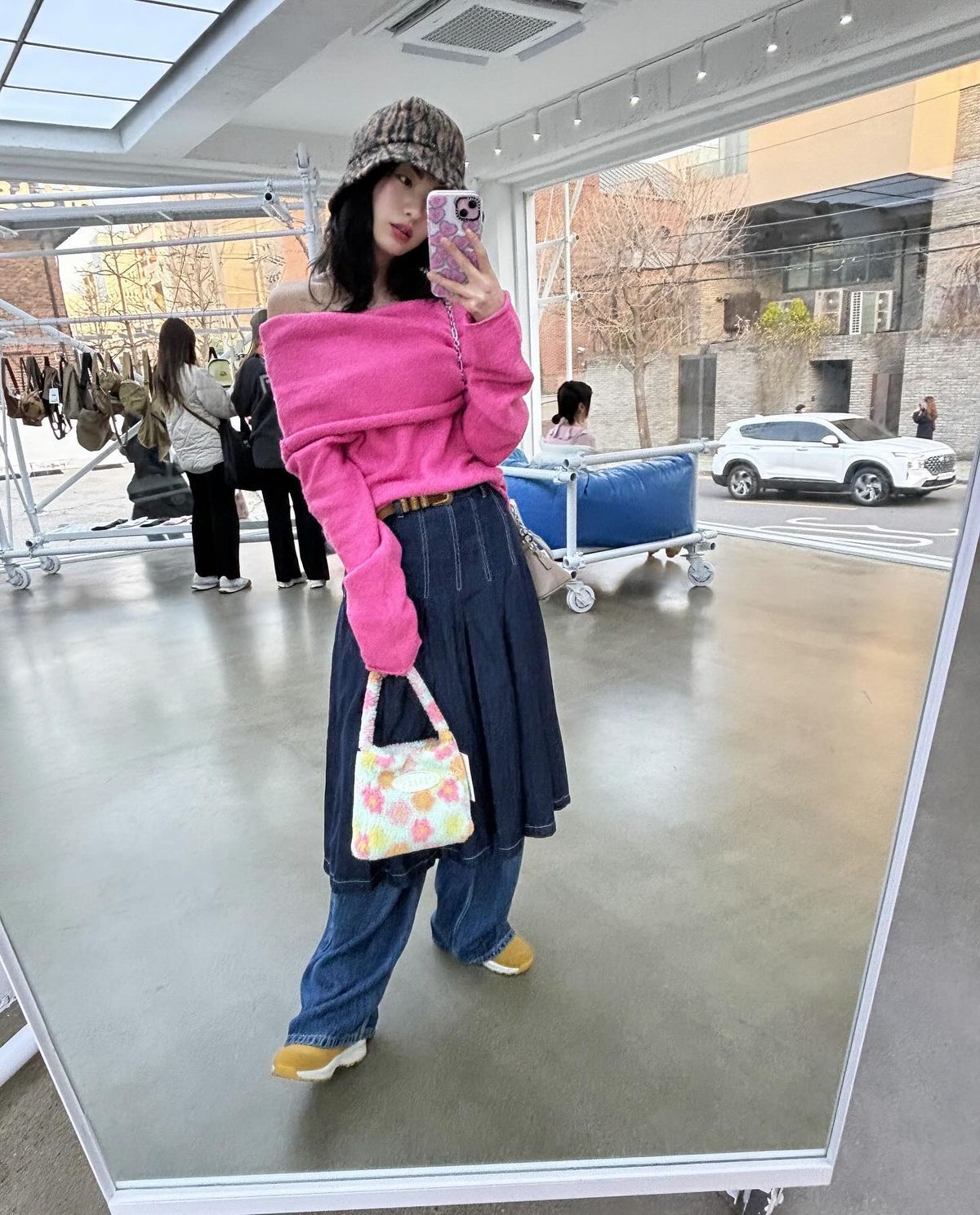 @jin_a_nana