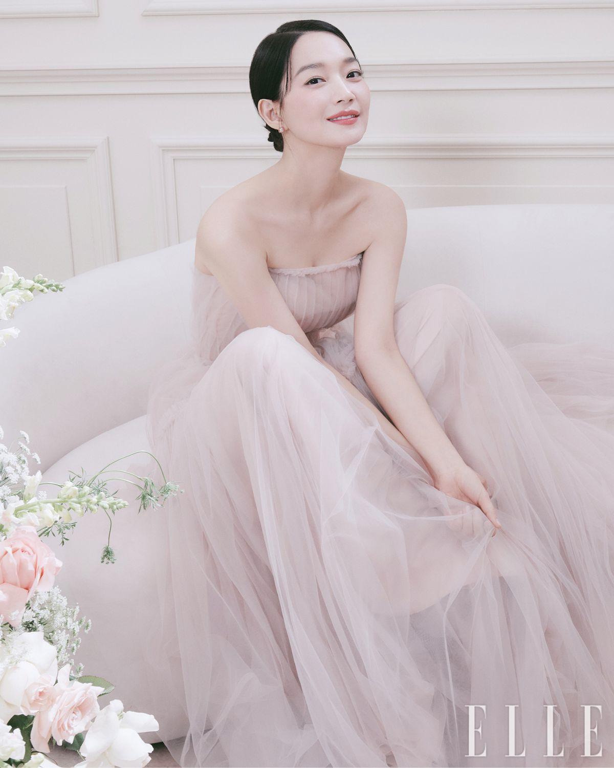 핑크 튜브 톱 드레스는 Signature Elisabeth.