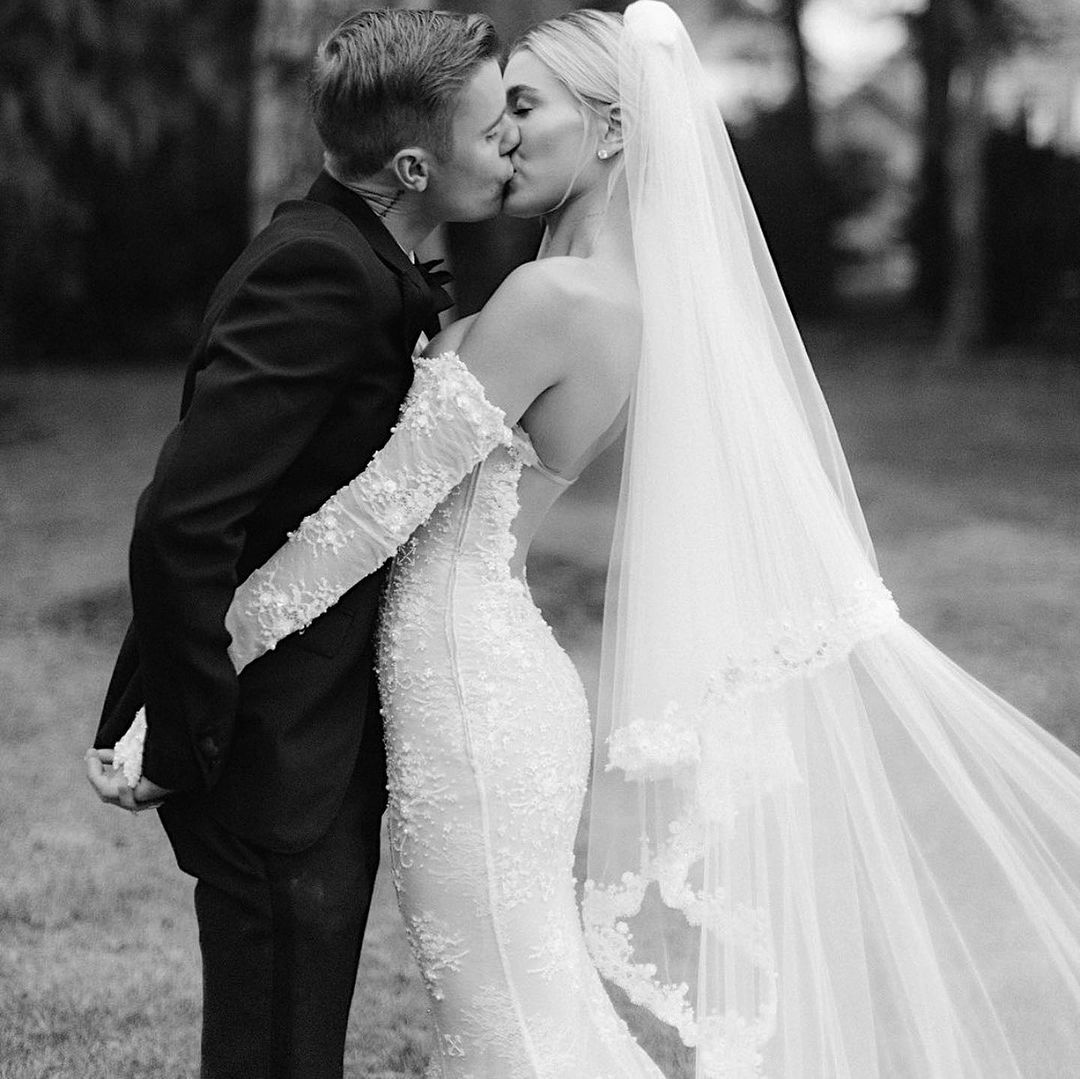 @haileybieber