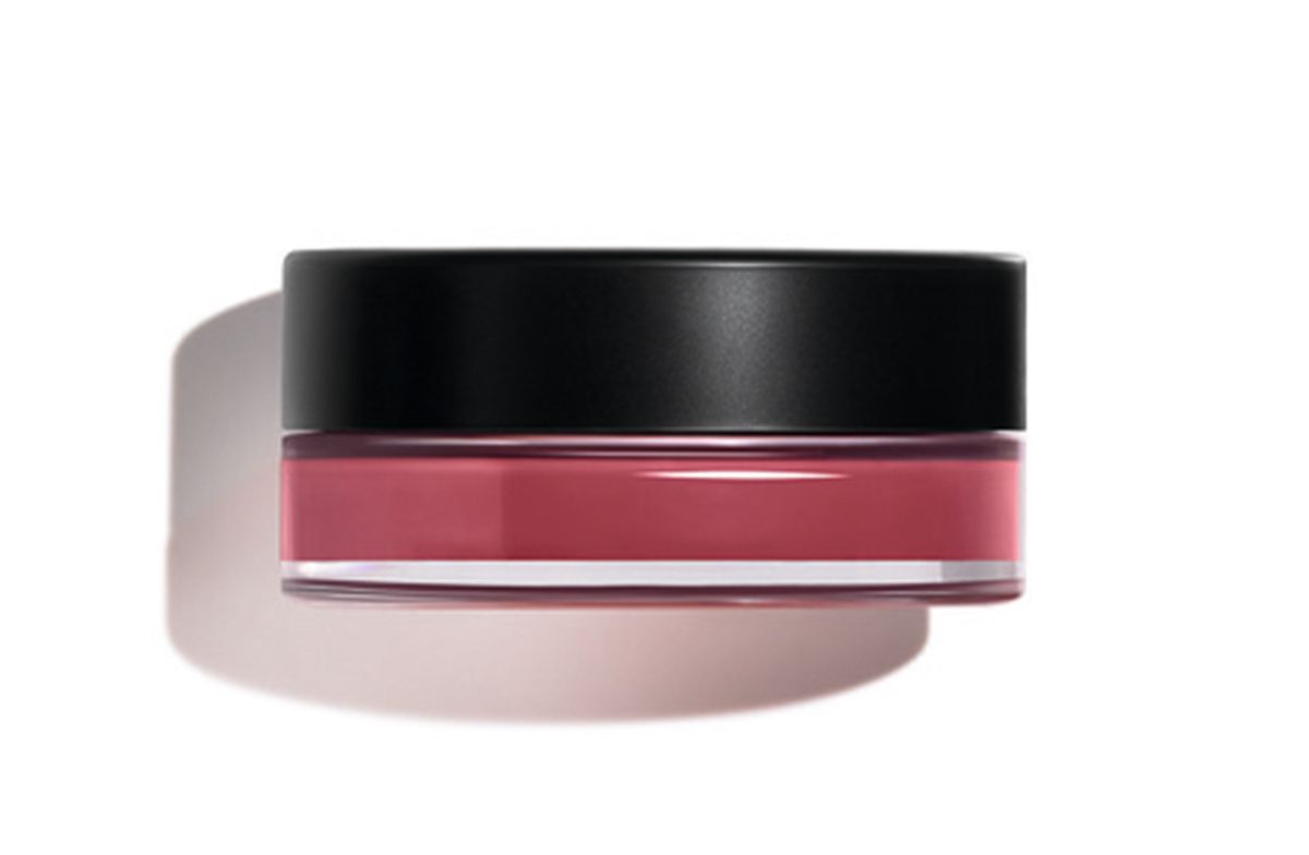 N°1 DE CHANEL 레드 까멜리아 립 앤 치크 밤 5 라이블리 로즈우드, 6만3천원, Chanel.
