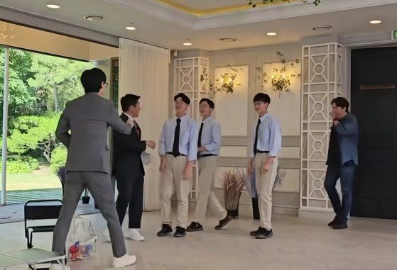 <유퀴즈 온 더 블럭>에 출연한 삼둥이 모습