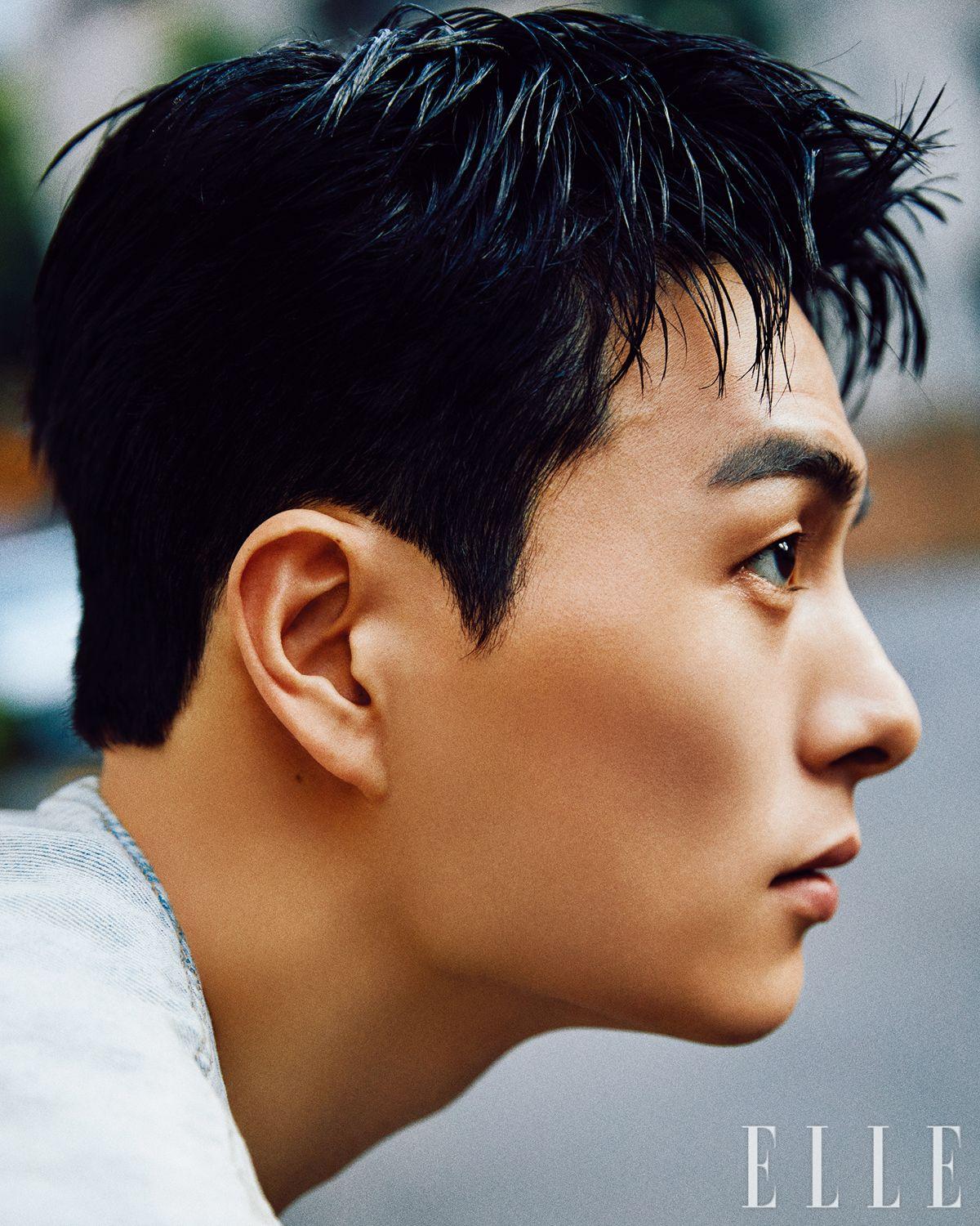 데님 베스트는 Courrèges by 10 corso como seoul.