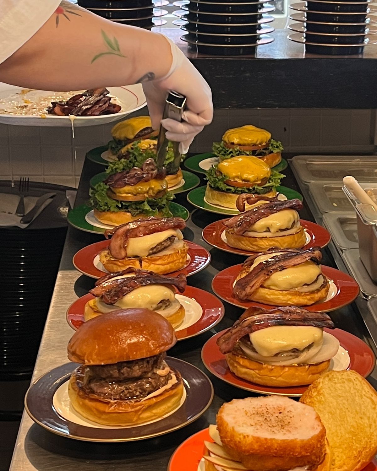 @yangbrothersburger