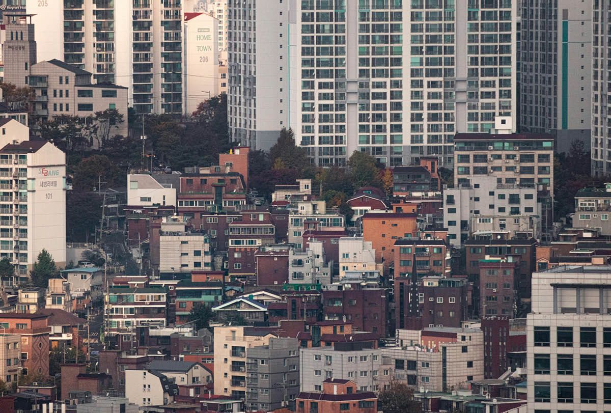 서울을 떠나기 위해서는 수많은 개별적인 고민과 이유가 필요하다 ⓒ Tuan.P / unsplash