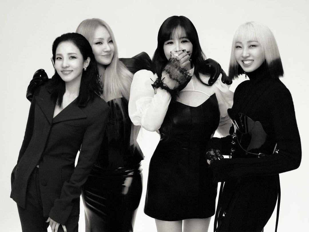 투애니원 