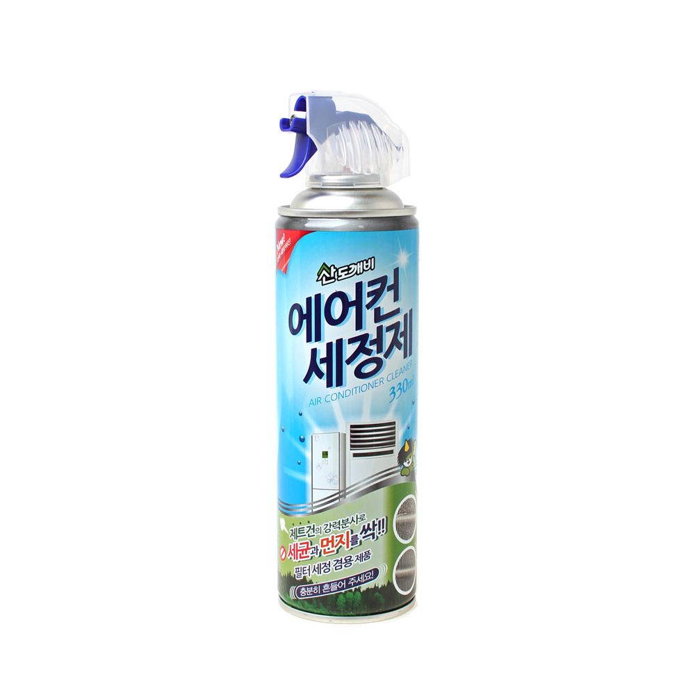 산도깨비 에어컨 세정제: 강력한 분사력과 긴 대롱으로 에어컨 깊숙한 곳까지 청소할 수 있다. 330mL.