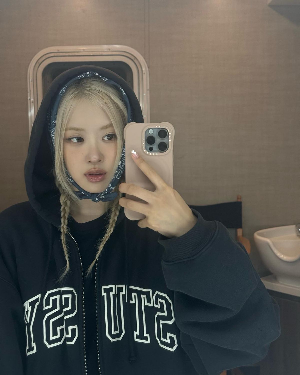 @roses_are_rosie