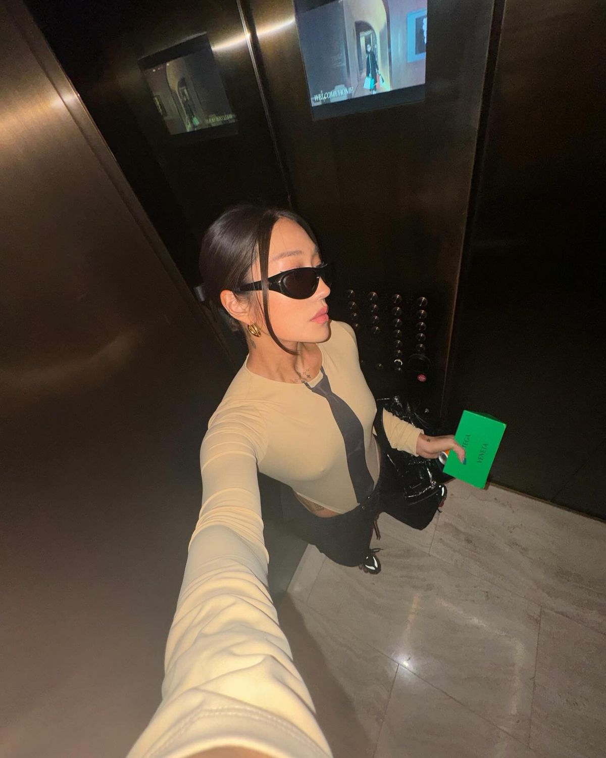 @peggygou_