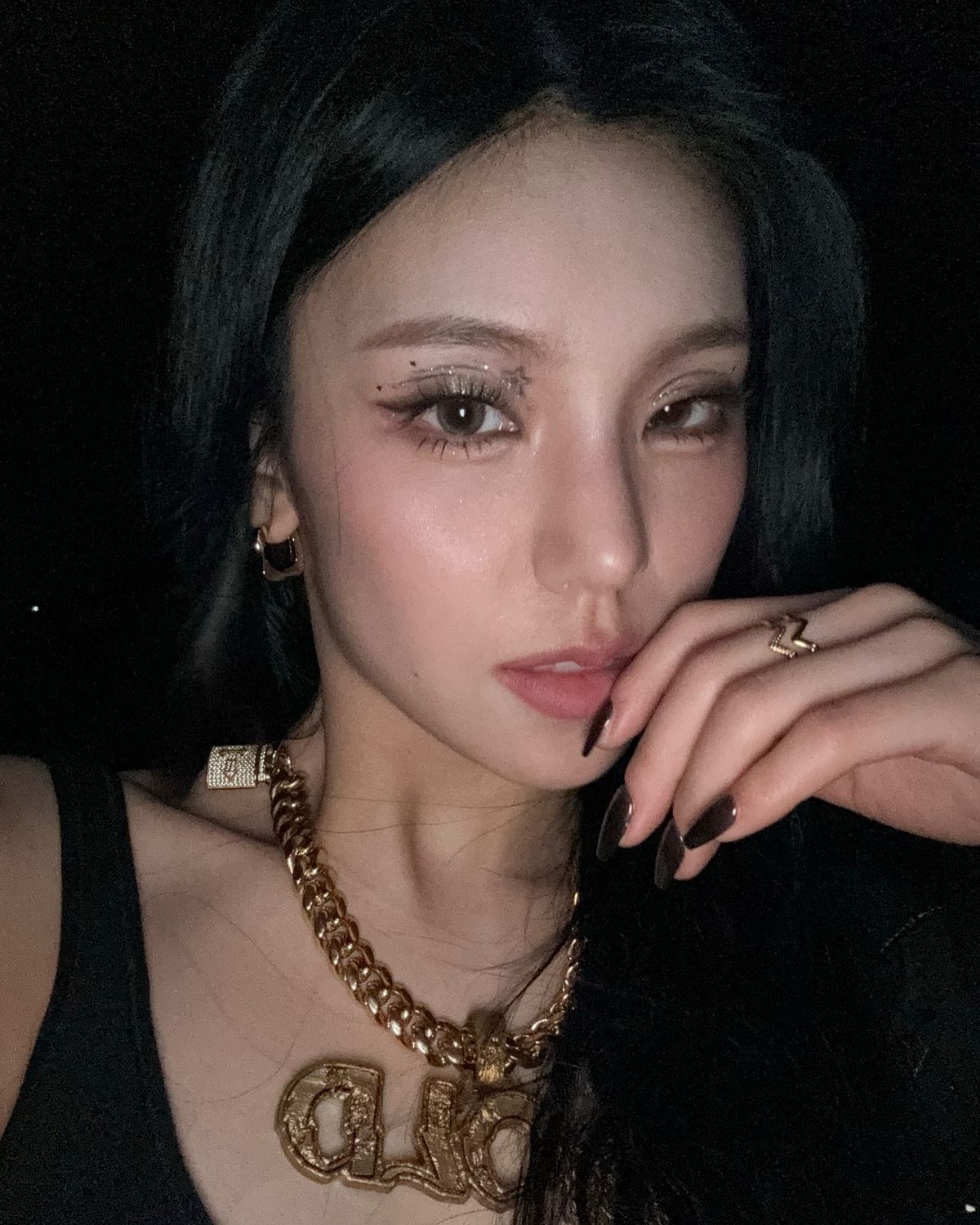@yezyizhere