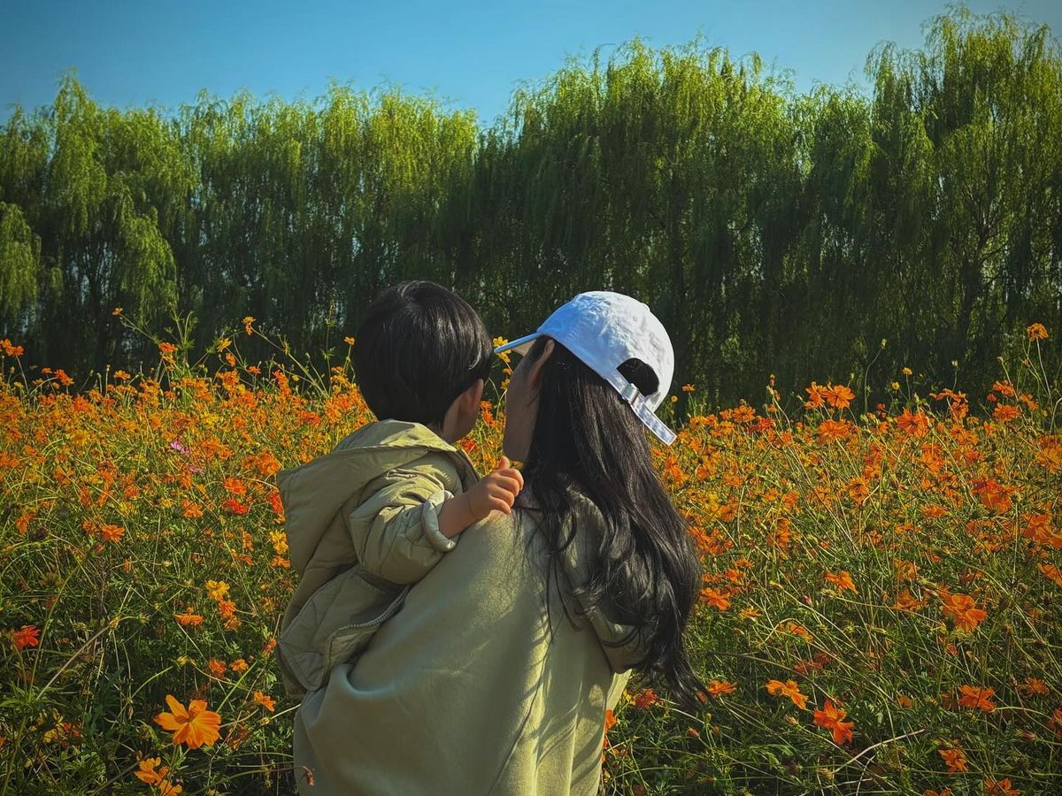 아들과 함께한 근황 사진 공개한 나혜미