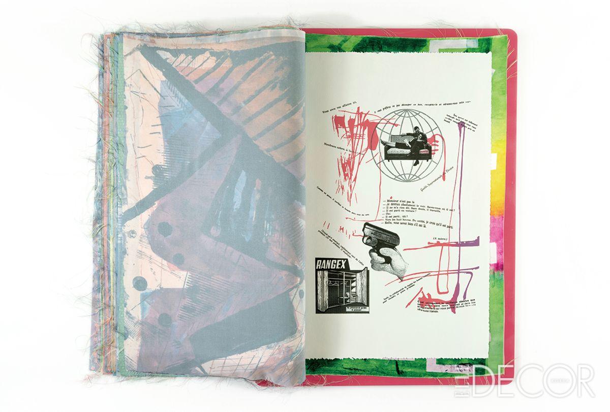  <Peels>. 미국 작가 케네스 골드스미스(Kenneth Goldsmith)의 텍스트와 셰릴 도네간(Cheryl Donegan)의 그림을 매칭해 폴리에스테르 새틴에 인쇄했다. 
