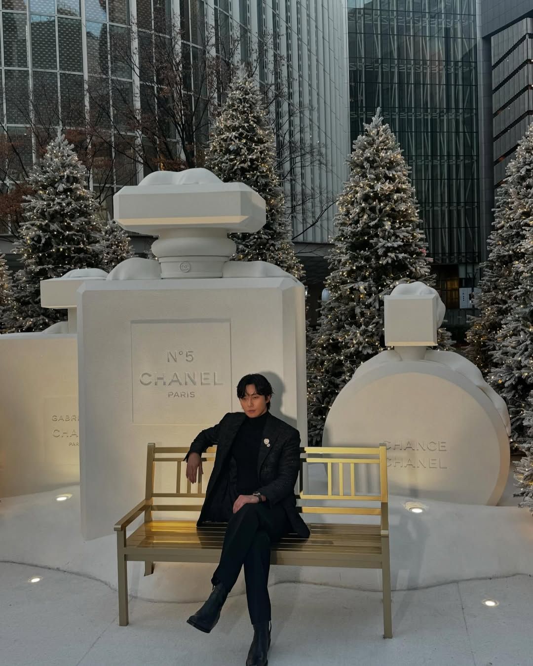 샤넬 아이스링크 방문한 박서준