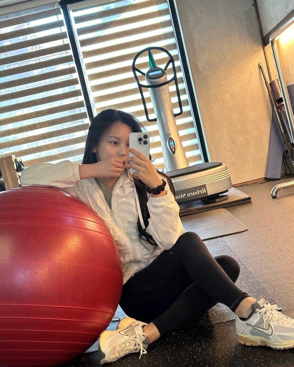 @ummmmm_j.i 