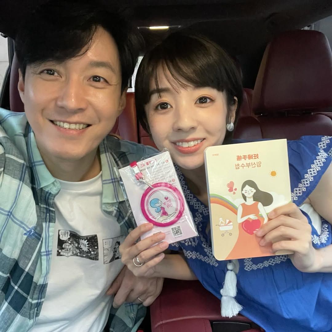 앞서 임신 소식을 전했던, 심형탁X사야 부부 