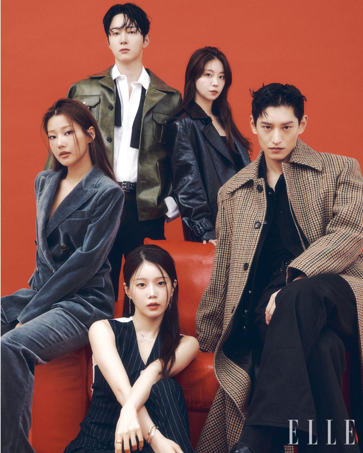 동호가 입은 재킷은 Ffeff Studio. 셔츠와 팬츠, 슈즈, 벨트, 보타이는 모두 스타일리스트 소장품. 유진이 입은 블랙 레더 코트는 Juun. J. 태환이 입은 블랙 데님 세트업은 Stu Office. 슈즈는 Christian Louboutin. 브라운 코트와 이너 웨어 톱은 모두 스타일리스트 소장품. 아린이 입은 스트라이프 베스트와 팬츠는 모두 Nodebemade. 실버 뱅글과 골드 뱅글은 모두 Golden Dew. 네크리스와 이어링은 모두 스타일리스트 소장품. 링은 모델 소장품. 지연이 입은 퍼플 그레이 벨벳 재킷과 팬츠는 모두 Etro.