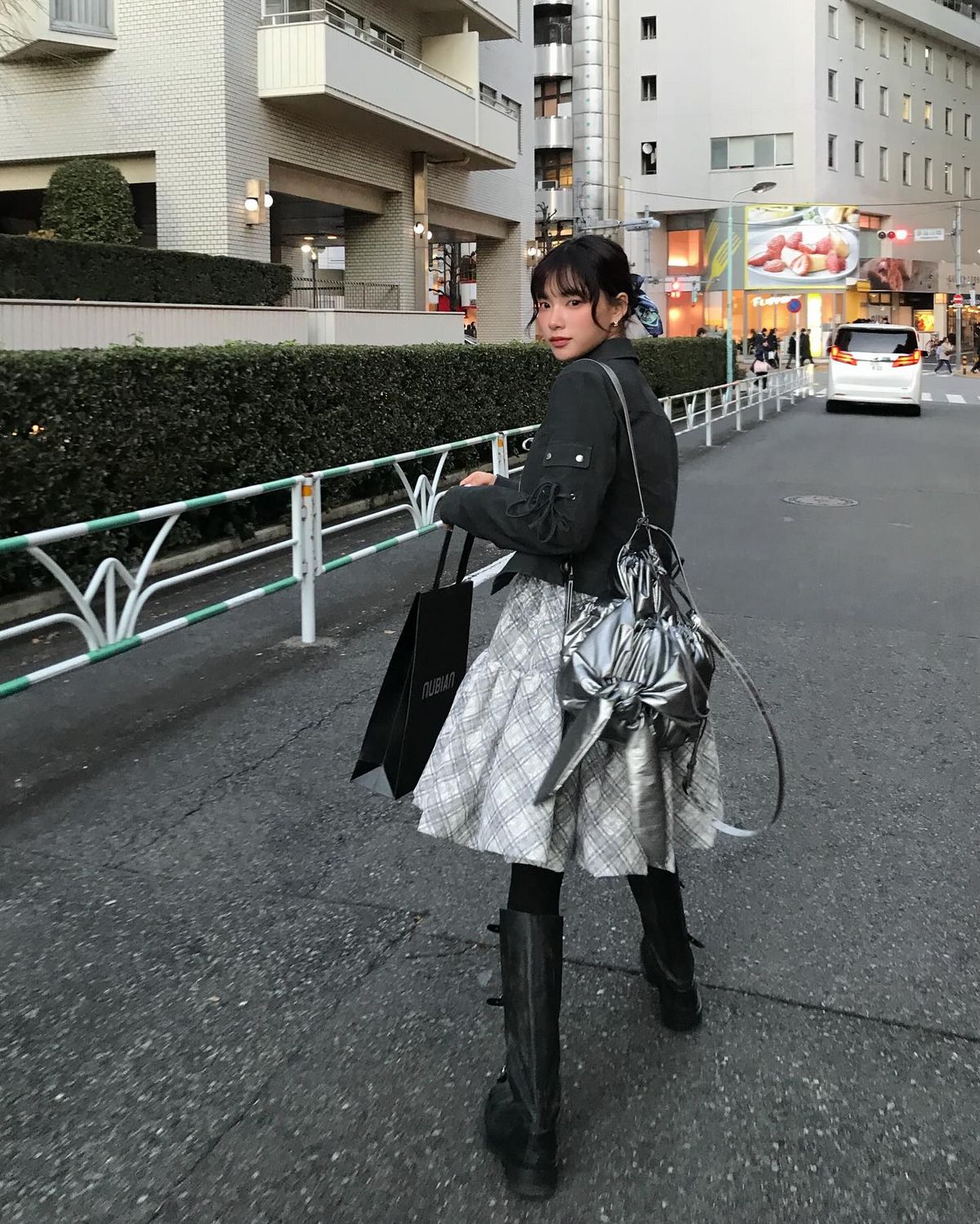 @_zhi_ru