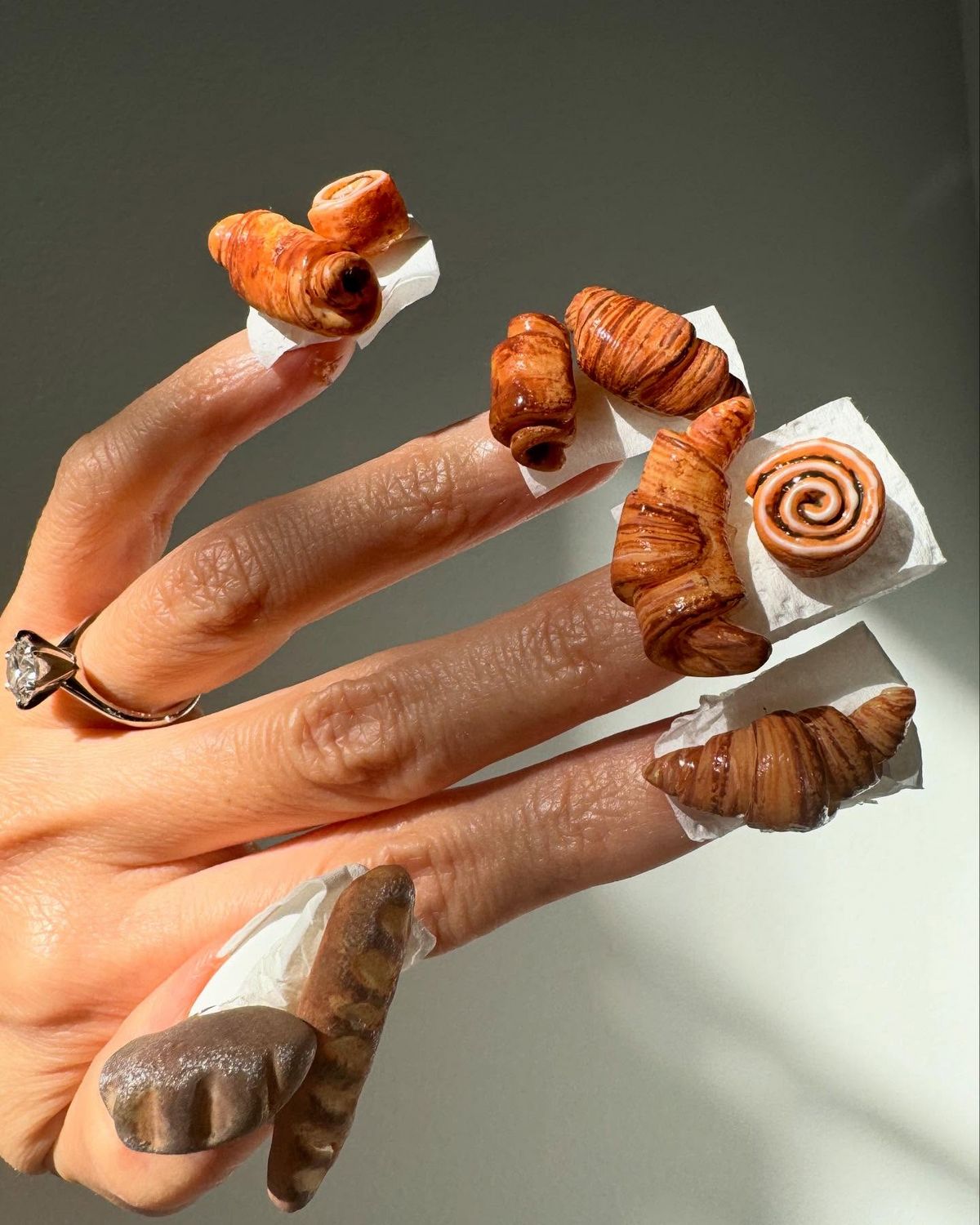 @nailsbymei