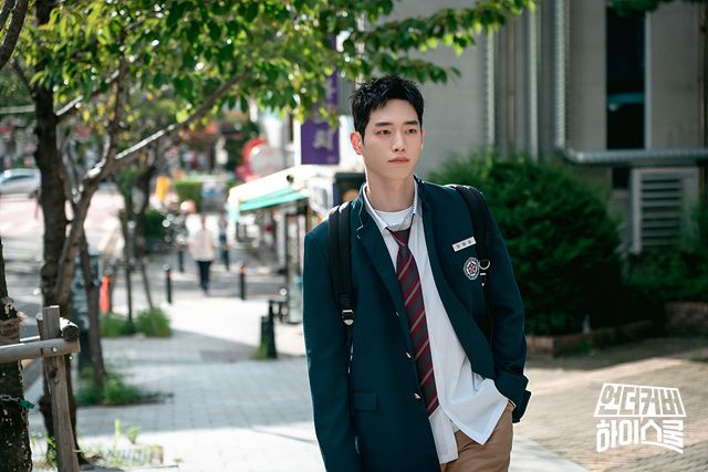 서강준 