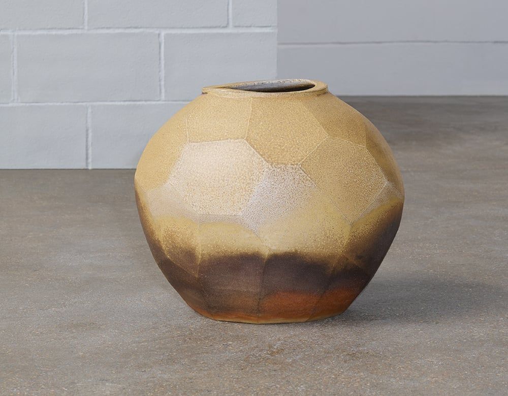 이인진 'Large Vessel (Faceted)'