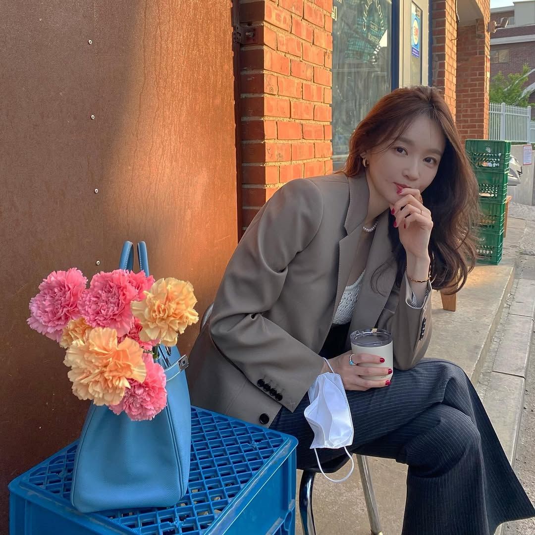 강민경 