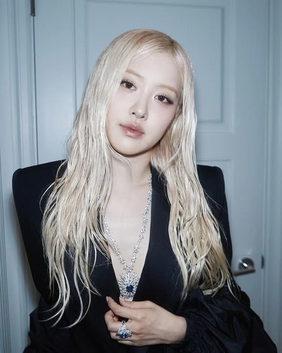 @roses_are_rosie