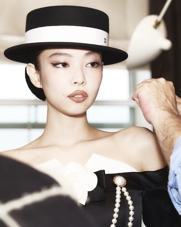 @jennierubyjane