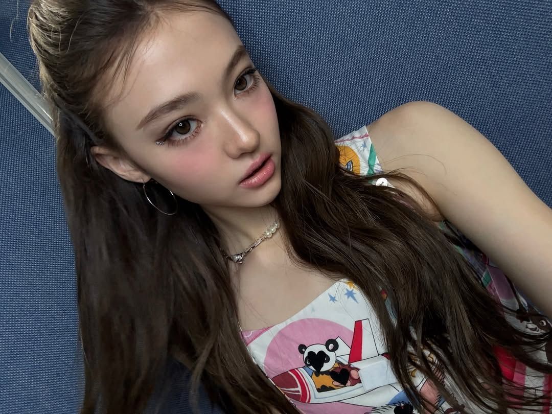 @meovv