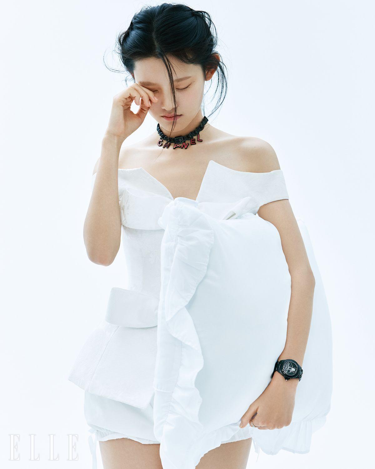이미지 캡션 영역