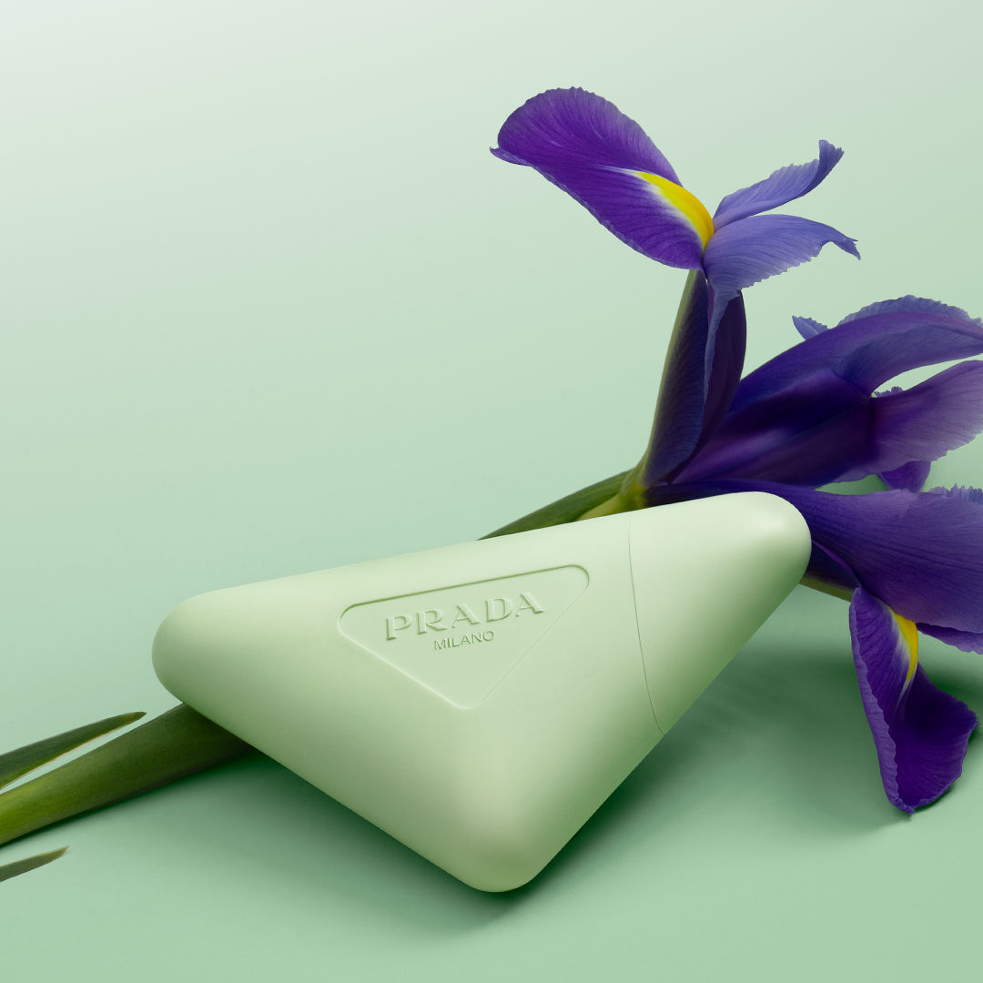 NEW 프라다 핸드 크림, 8만원대, Prada Beauty.