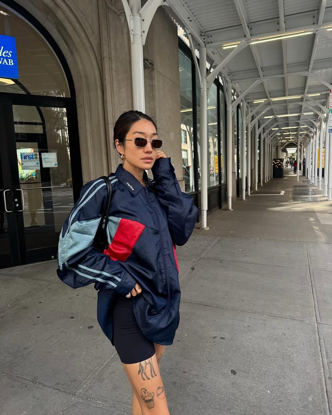 @peggygou_