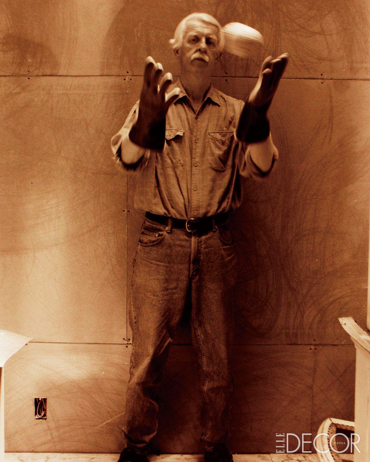 ‘Dumbball action’(1983).