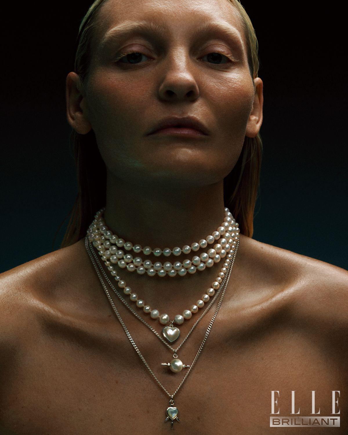 시그너처 진주 컬렉션의 캠페인.