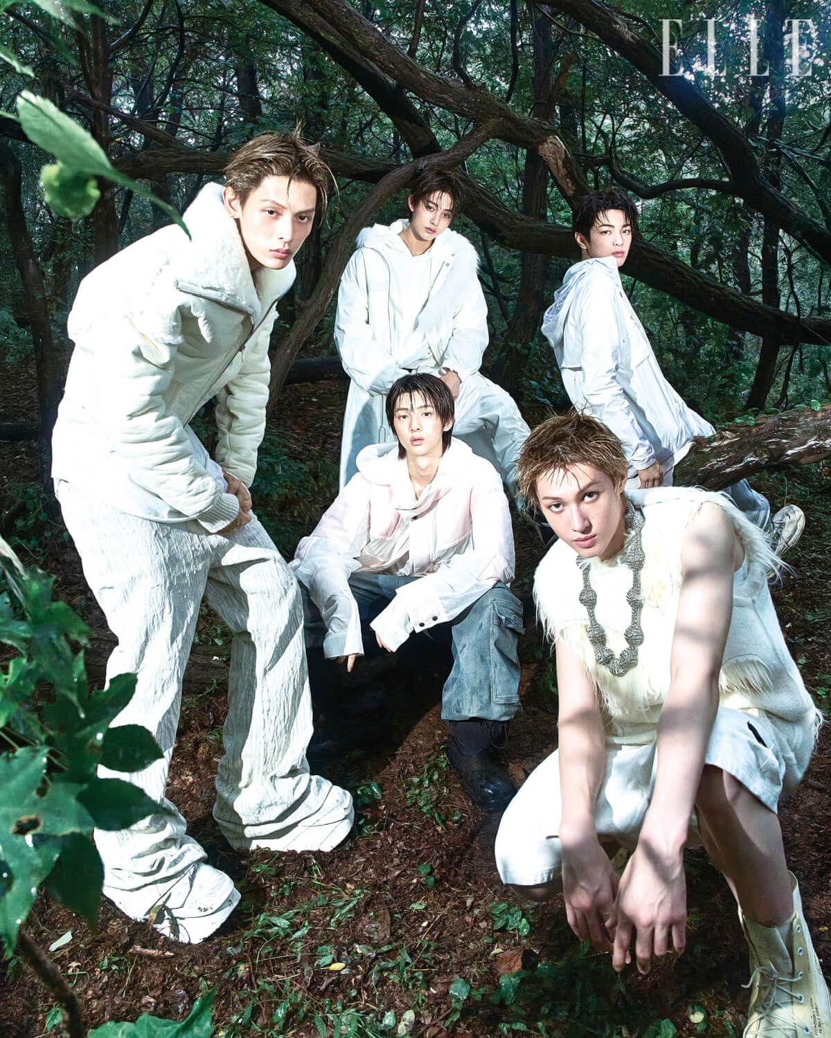 제임스가 입은 아우터웨어, 이너 톱, 링클 팬츠와 슈즈는 모두 Rick Owens. 성현이 입은 퍼 아우터웨어, 후디드 톱, 팬츠는 모두 Post Archive Faction. 슈즈는 Rick Owens. 건호가 입은 점퍼는 Raf Simons. 이너 웨어로 입은 톱은 Comme des Garçons Shirt. 팬츠는 Satoshi Nakamoto. 슈즈는 스타일리스트 소장품. 주훈이 입은 아우터웨어는 Dries Van Noten. 톱은 Taekh. 데님 팬츠는 Rick Owens. 부츠는 Roa. 마틴이 입은 베스트는 Lagoon1992. 팬츠는 Stone Island. 네크리스는 Comme des Garçons. 이너 웨어 톱과 슈즈는 모두 스타일리스트 소장품.