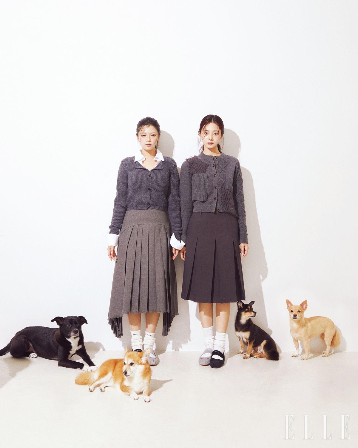 정연이 입은 셔츠와 니트는 모두 Ych. 플리츠스커트는 Jil Sander. 메리 제인 슈즈는 Charles & Keith. 양말은 스타일리스트 소장품. 쯔위가 입은 카디건은 Ports 1961. 스커트는 Ice dust. 메리 제인 슈즈는 Charles & Keith. 양말은 스타일리스트 소장품.