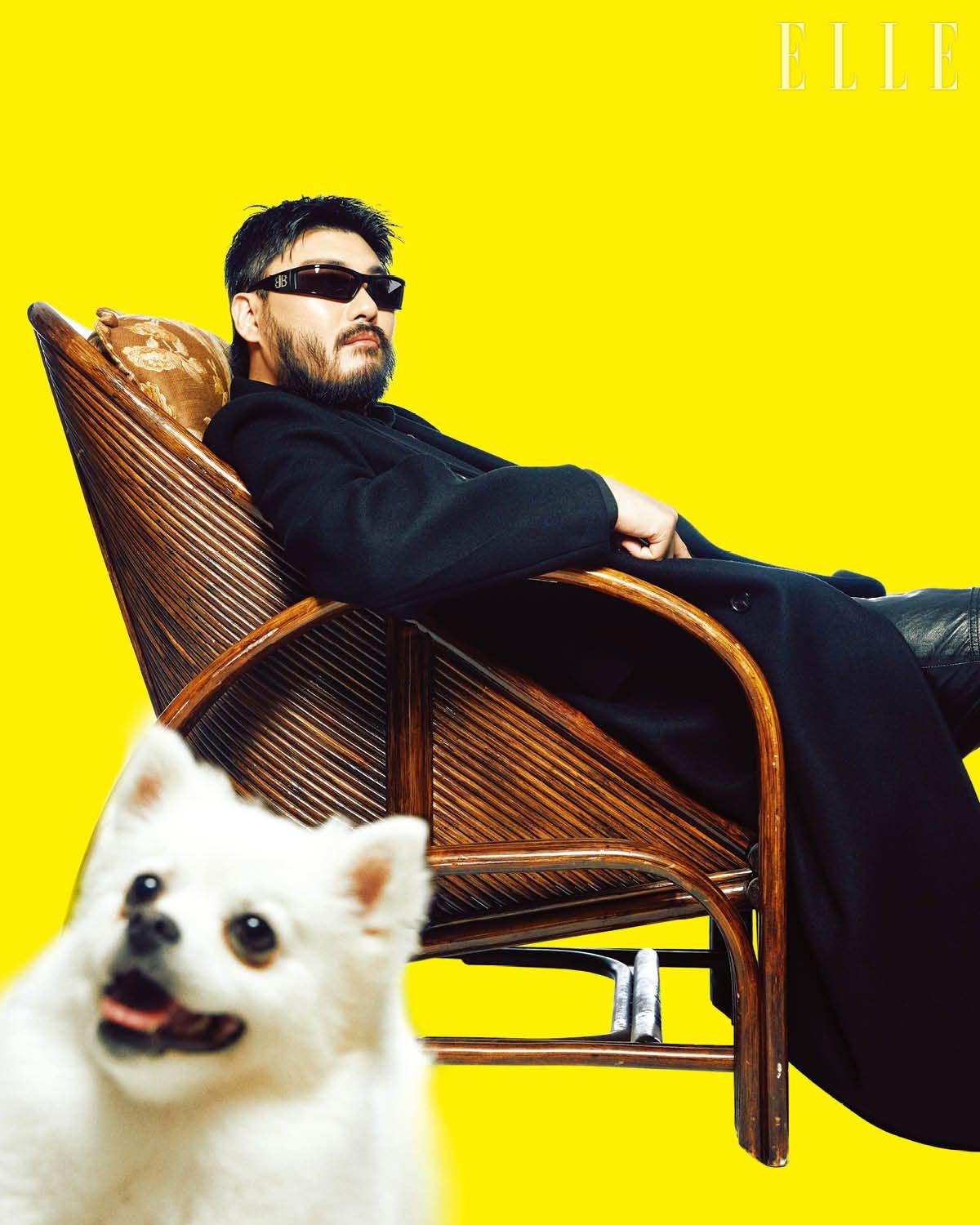  코트는 Recto. 선글라스는 Balenciaga. 