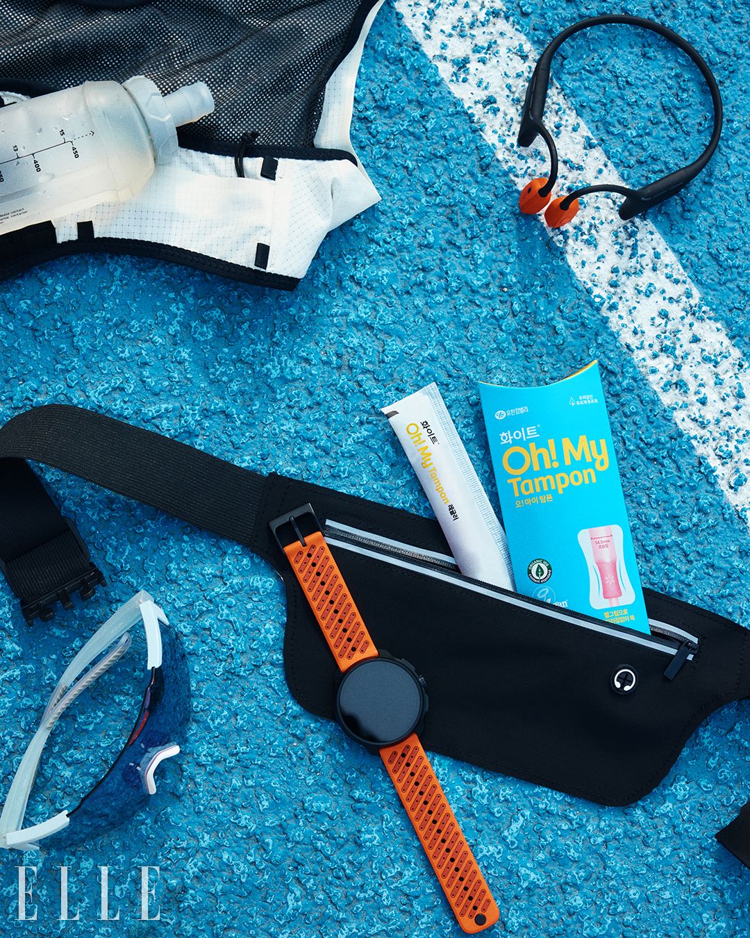 러너들의 개인 소장품. 초보자도 쉽게 사용할 수 있도록 인체공학적 디자인을 적용한 유한킴벌리의 '화이트 오! 마이 탐폰'. 14.5mm의 초슬림 젤그립 어플리케이터와 유선형 헤드를 적용해 쉽게 잡고 부드럽게 삽입할 수 있도록 했고, 초보자가 부담 없이 사용할 수 있도록 흡수체가 상대적으로 얇고 짧다. 