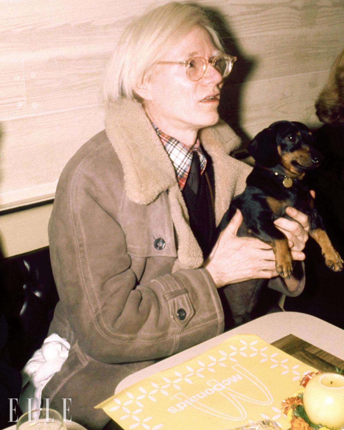 워홀은 단골 식당이던 발라토스 레스토랑(Ballato’s Restaurant)에 아치를 자주 데려갔다.