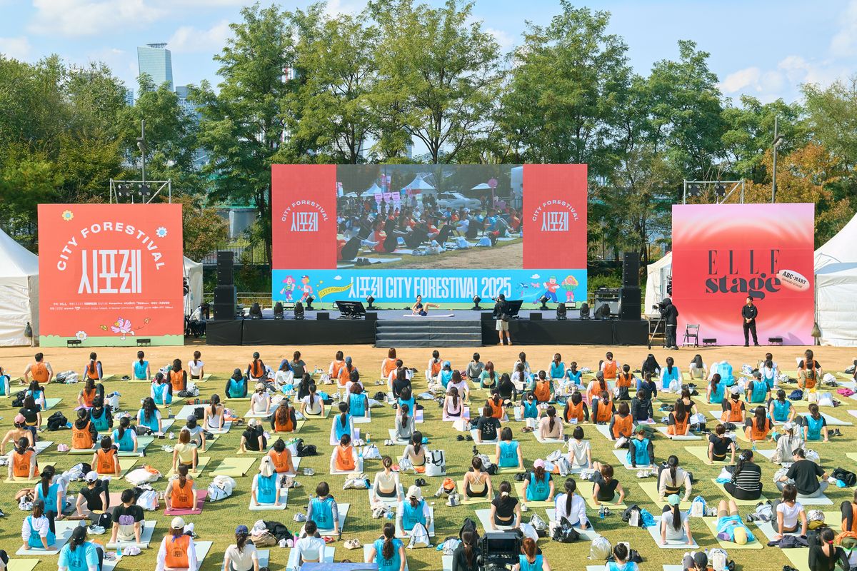 잔디 마당에서 진행한 필레테스 강사 비타민 신지니의 클래스.