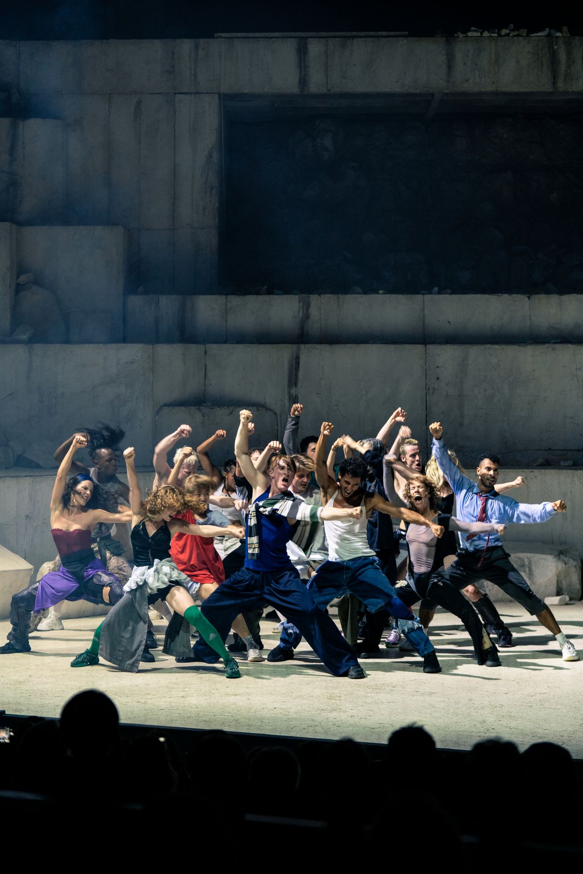 <룸 위드 어 뷰>