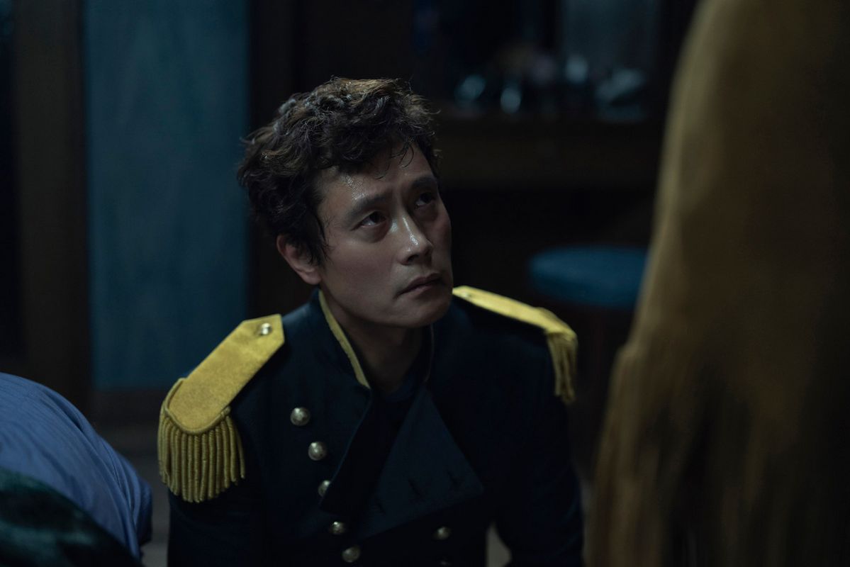 영화 <어쩔수가없다> 속 이병헌