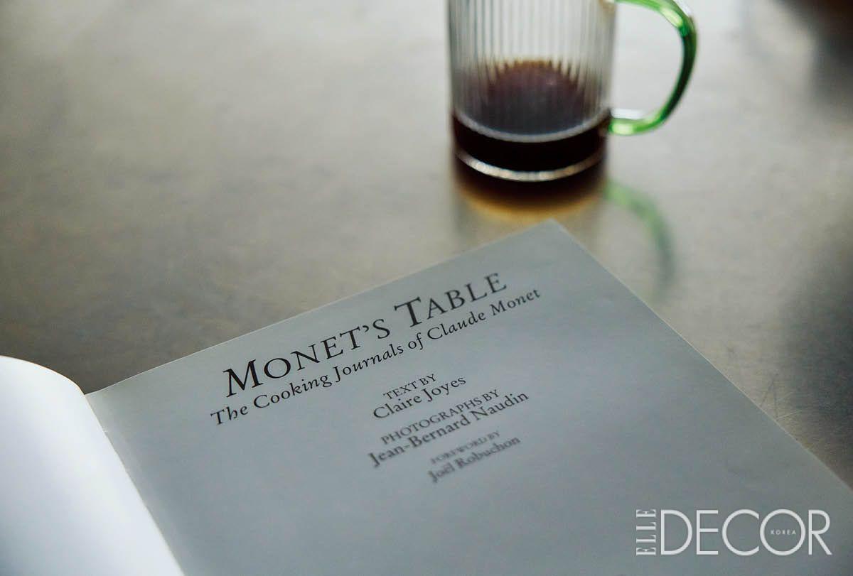 근래 영감받은 레서피 북 <Monet’s Table>.