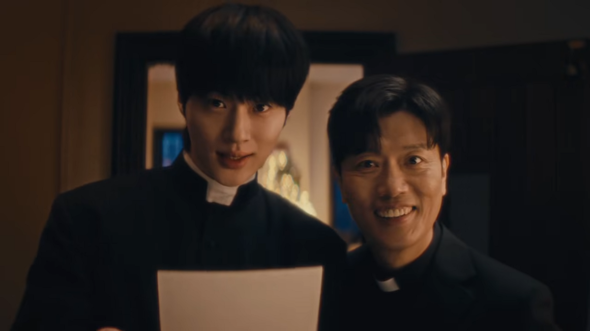 크리스마스 이즈 커밍 투 타운 영상 시리즈 