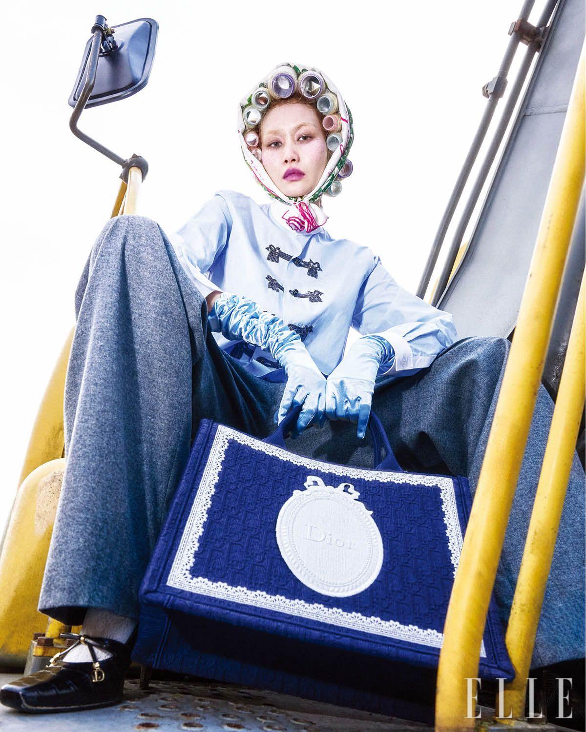 이미지 캡션 영역