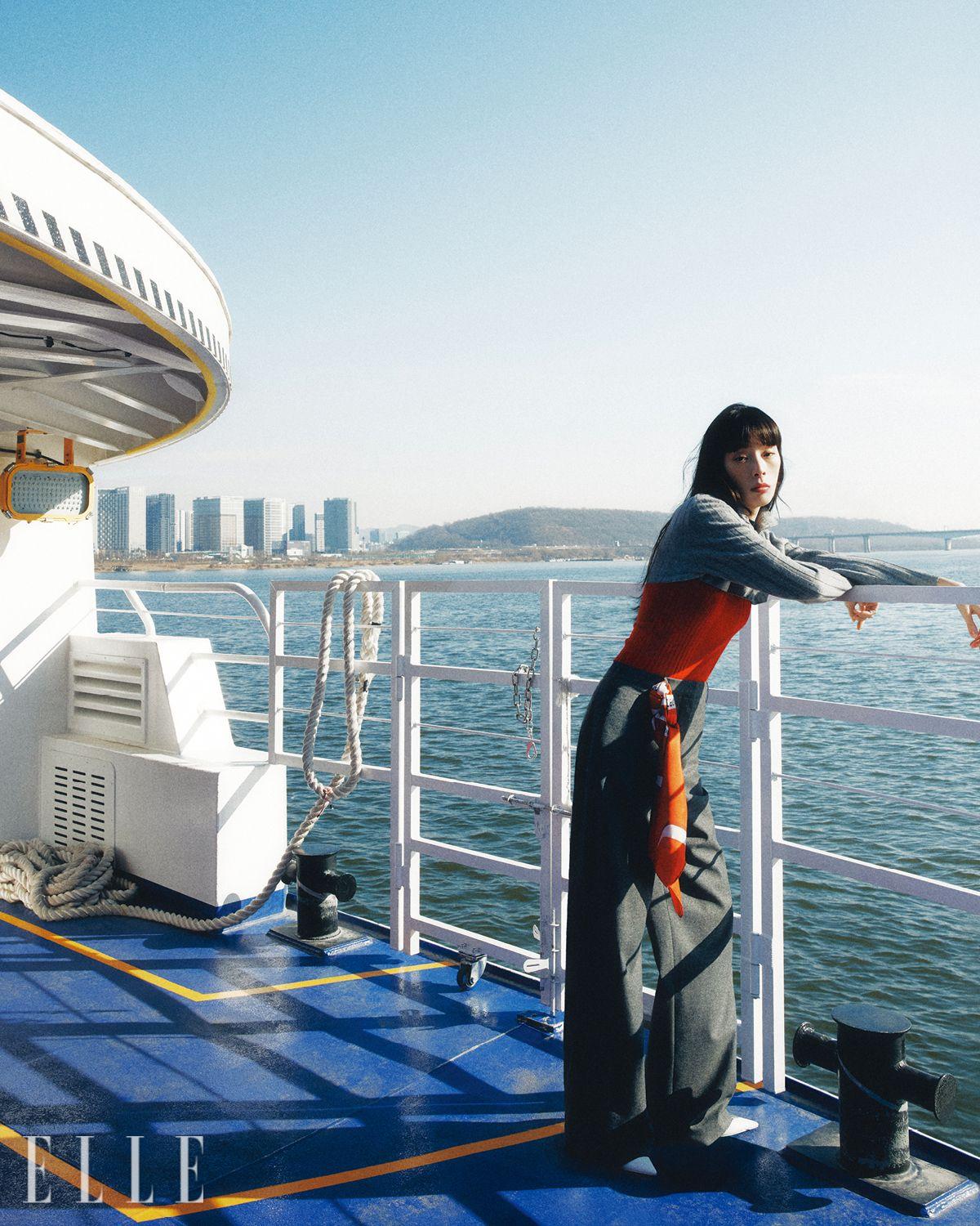 이미지 캡션 영역