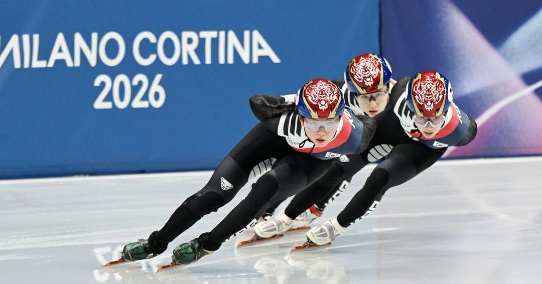쇼트트랙 선수들의 공식 훈련 현장 사진 