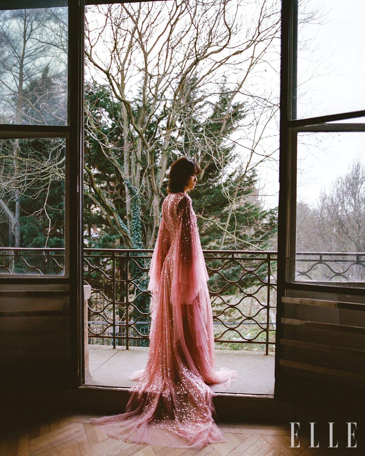 이미지 캡션 영역