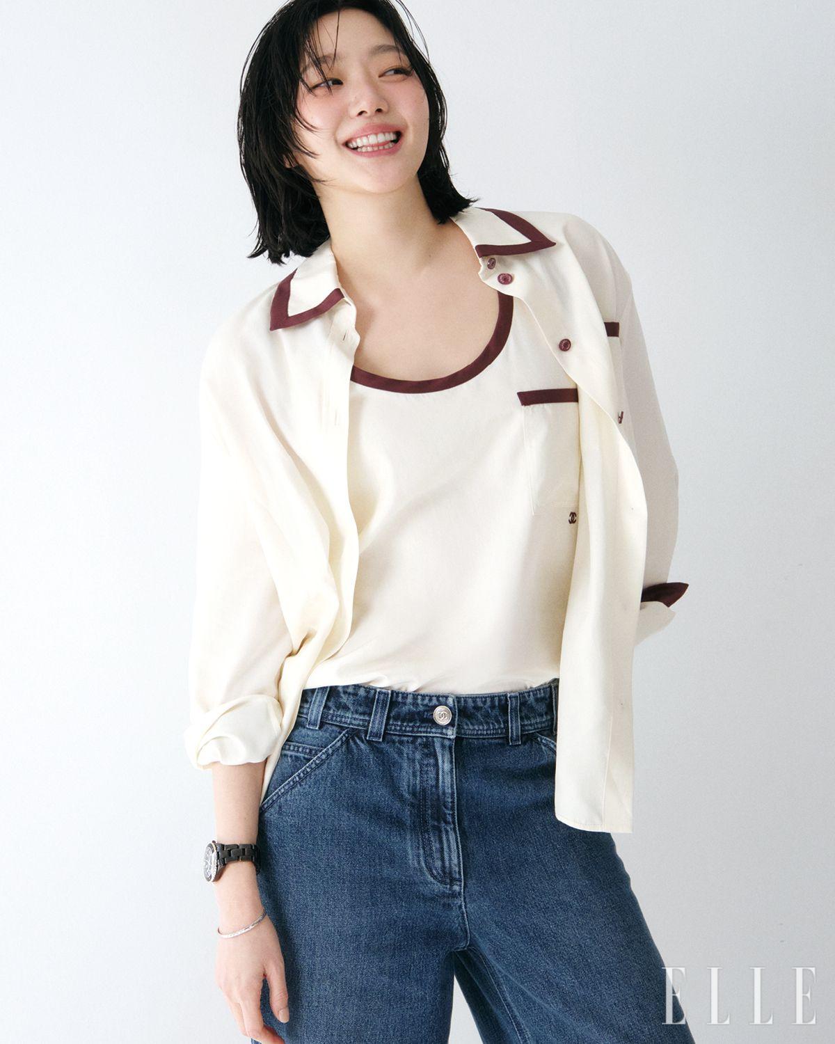 블랙 세라믹과 스틸 케이스의 J12 워치 칼리버 12.1 38mm 워치, 퀼팅 모티프의 화이트골드 코코 크러쉬 미니 브레이슬릿은 모두 Chanel Watches & Fine Jewelry.